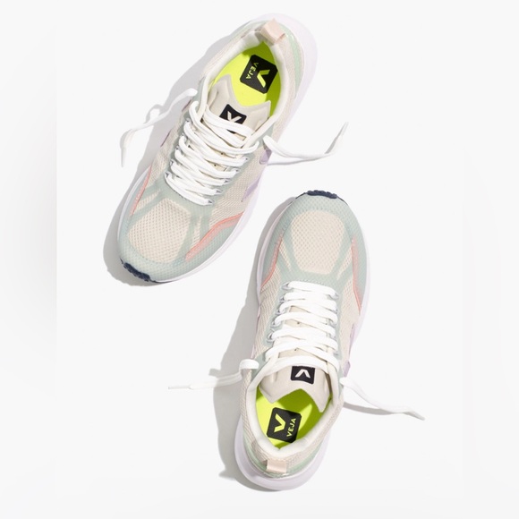 NWT Veja Condor 2 Sneakers in Light Grey Natural Parme - Picture 2 of 9